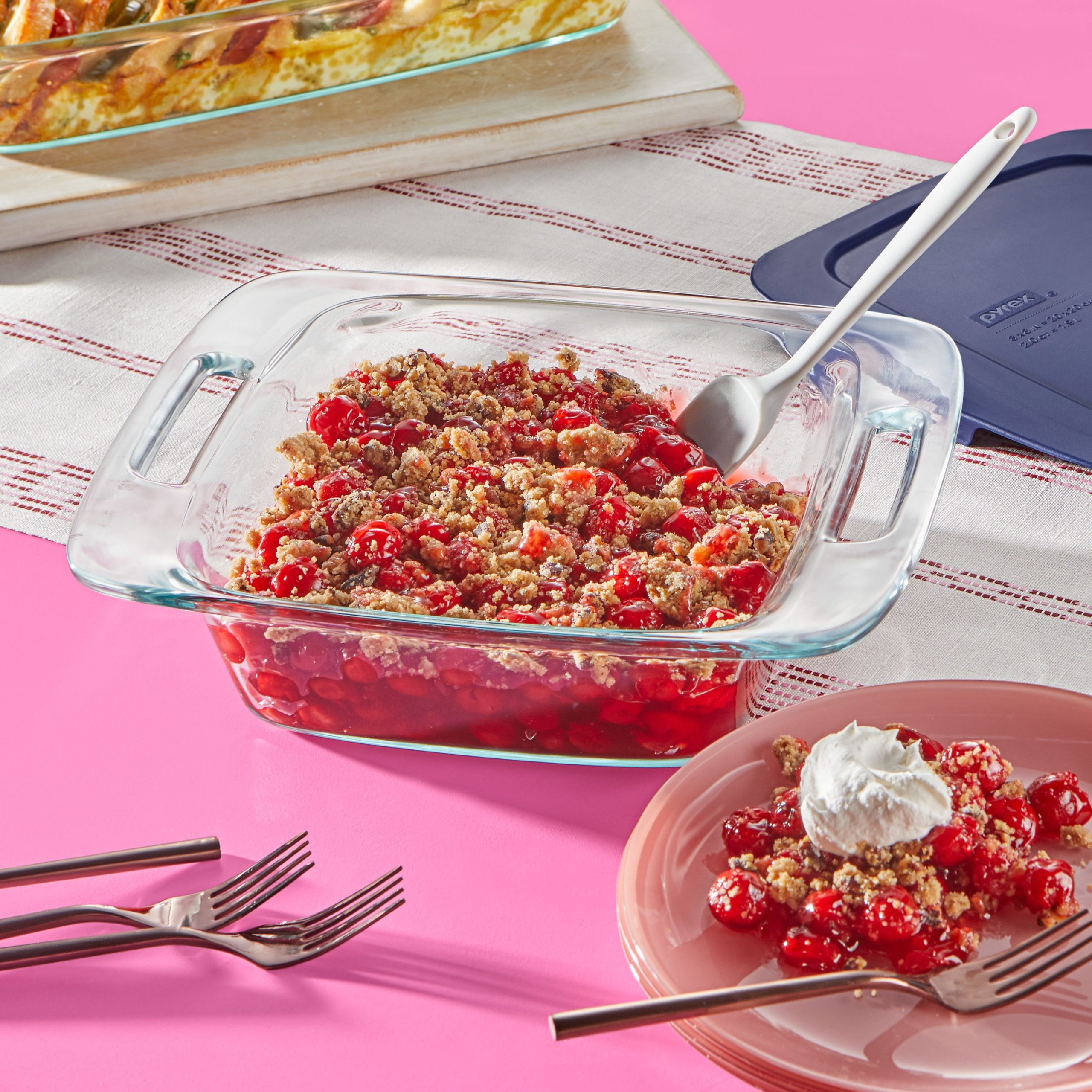 Pyrex? Easy Grab? 8 Square Glass Baking Dish with Red Lid - Image 2
